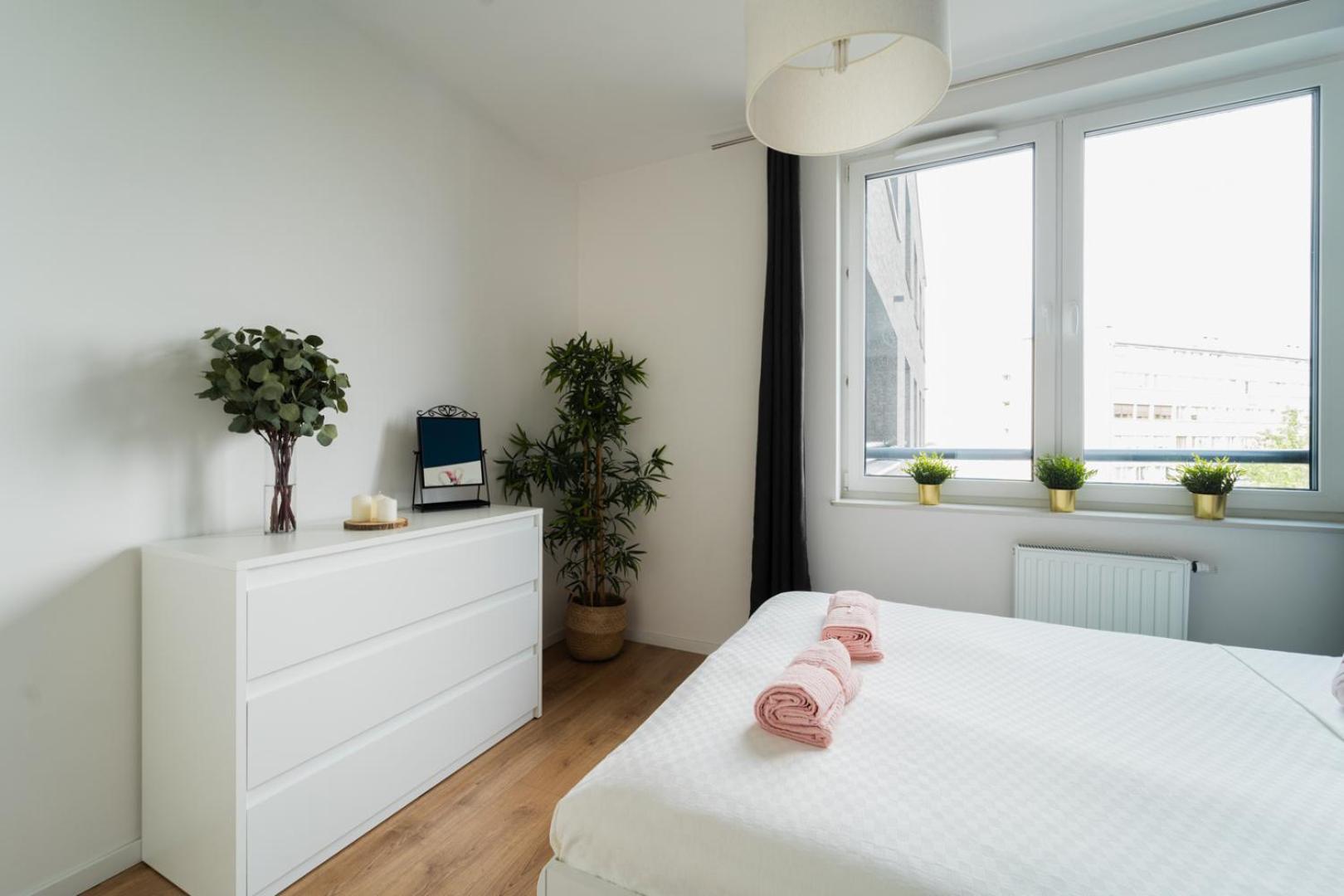 Nice Apartment - Near Sky Tower - Private Parking Wrocław Kültér fotó